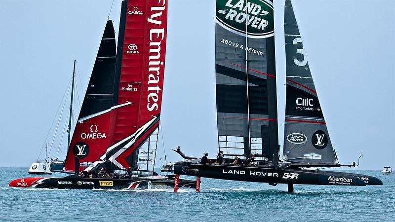 Emirates Team NZ and Land Rover BAR - Race 5 - Round Robin 2, Day 6 - 35th America's Cup - Bermuda June 1, 2017 photo copyright Richard Gladwell taken at  and featuring the AC50 class