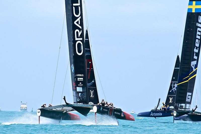 Oracle Team USA passes astern of Artemis Racing at start of first run - Round Robin 2, Day 7 - 35th America's Cup - Bermuda June 2, 2017 photo copyright Richard Gladwell taken at  and featuring the AC50 class