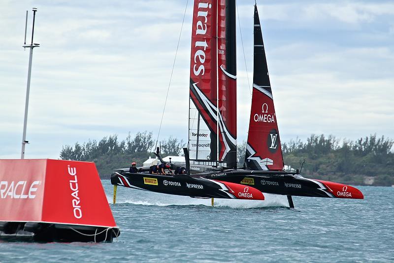 Emirates Team New Zealand shown in action during the Flight 7 race of Louis  Vuitton Cup, the challengers' regatta for the 'America's Cup', off the  coast of Valencia, Spain, Wednesday, 25 April