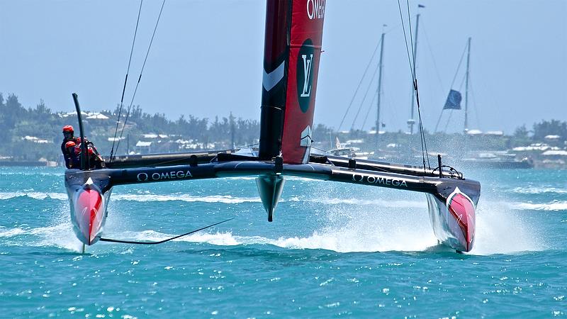 Emirates Team New Zealand - Top of Leg 5 - 35th America's Cup Match - Race 3 - Bermuda June 18, 2017 photo copyright Richard Gladwell taken at  and featuring the AC50 class