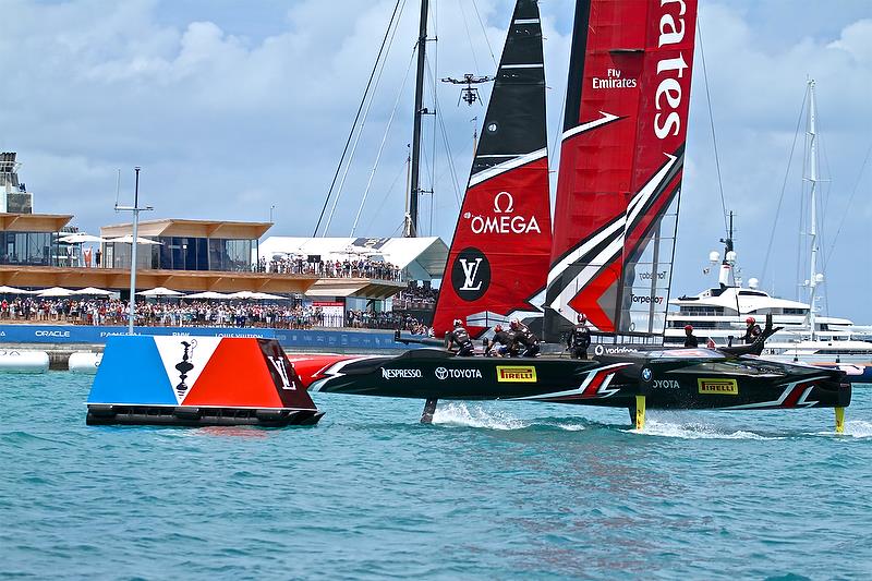 America's Cup: Team New Zealand one point from glory after win over Oracle, America's Cup