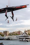 Celia Fernandez and Rhiannan Iffland perform during Alinghi Red Bull Racing base opening in Barcelona, Spain, on September 21, 2023 © Olaf Pignataro/Alinghi Red Bull Racing