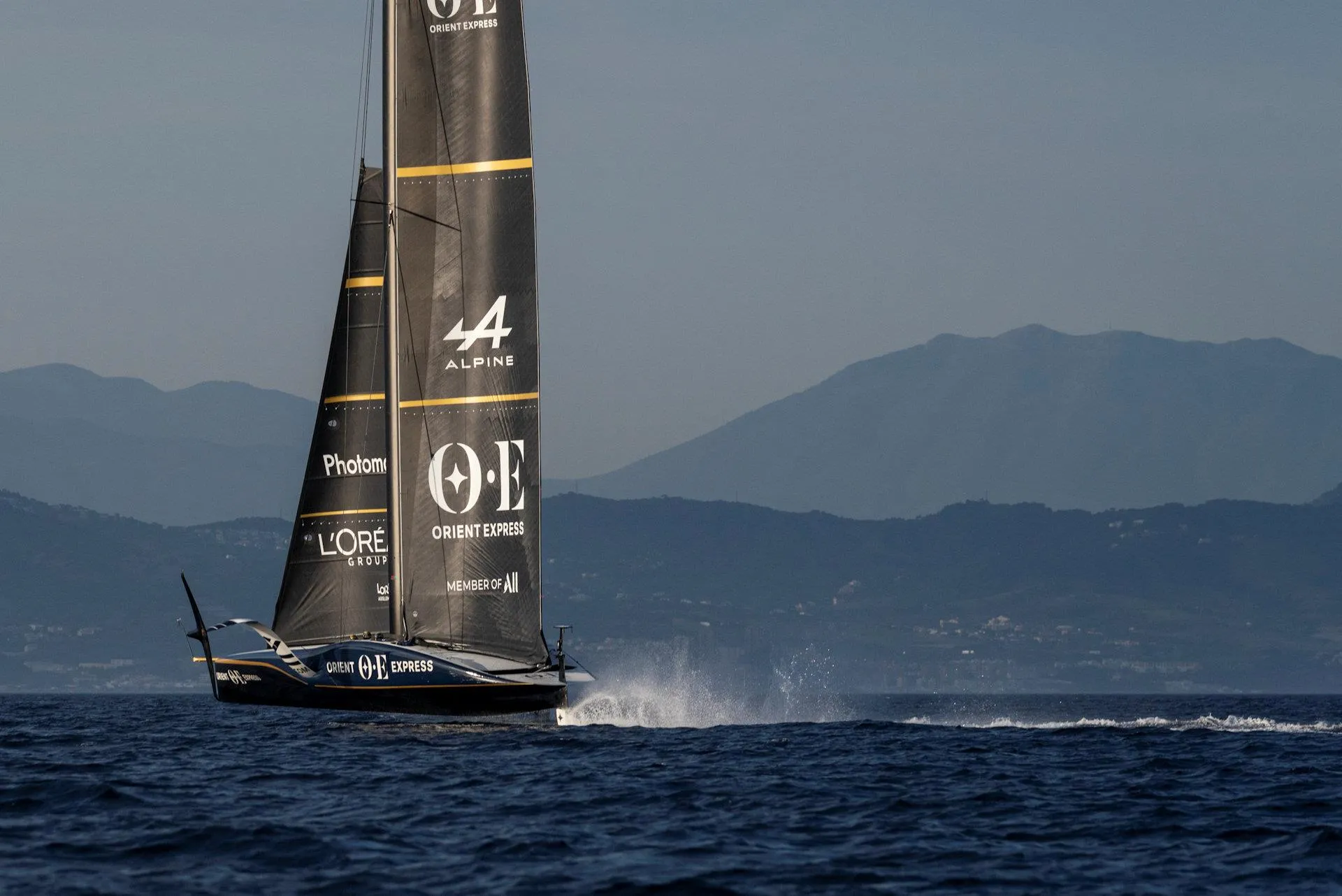 https://www.sail-world.com/photos/ac75/WEBP/yysw475724.webp