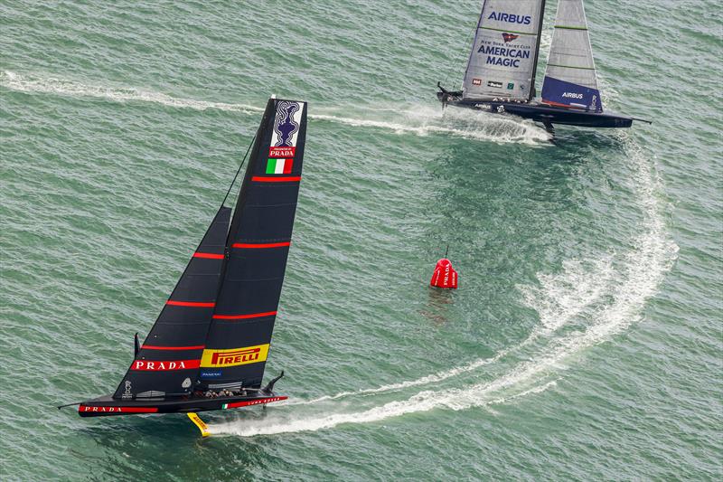 Luna Rossa Prada Pirelli vs New York Yacht Club American Magic on day 2 of PRADA ACWS Auckland - photo © COR36 / Studio Borlenghi