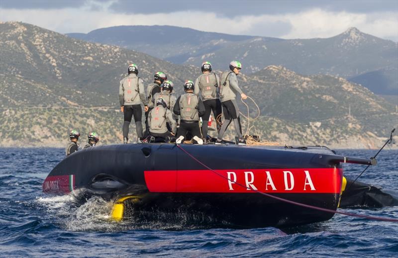 Luna Rossa dismasting - Cagliari, Sardinia -January 27, 2020 photo copyright Carlo Borlenghi / Luna Rossa taken at Circolo della Vela Sicilia and featuring the AC75 class