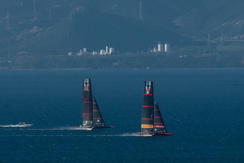 Luna Rossa apparently leads INEOS Team UK caught in a hook-up off Cagliari, Sardinia on January 18, 2020. Luna Rossa dropped her rig 10 days later. - photo © Francesco Nonnoi 