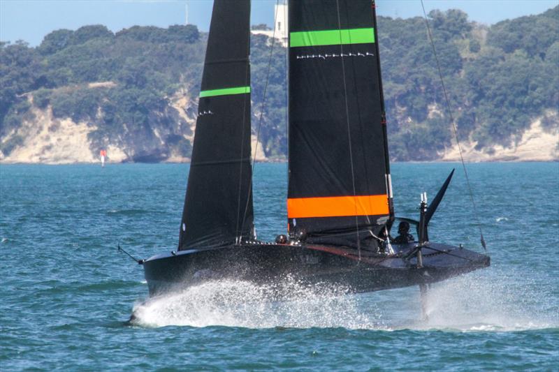 - Te Kahu - Emirates Team New Zealand - Waitemata Harbour - February 20, 2020 - the tapered sheerline on the AC40 is similar to Te Kahu - photo © Richard Gladwell / Sail-World.com