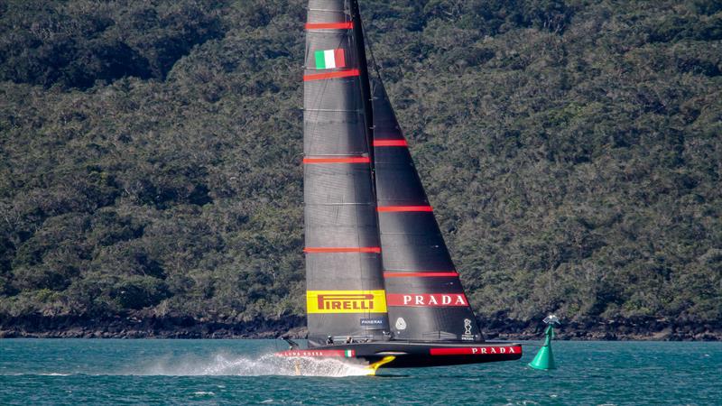 Luna Rossa Prada Pirelli - November 2, 2020 - Waitemata Harbour - Auckland - 36th America's Cup - photo © Richard Gladwell / Sail-World.com