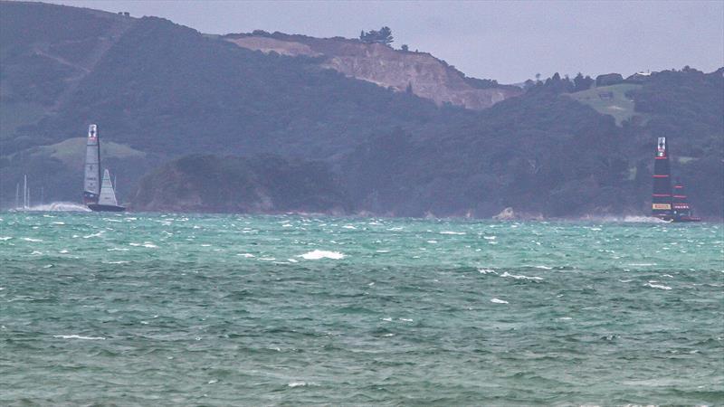 American Magic and Luna Rossa - Course E - Eastern Beach - Hauraki Gulf - November 3, 2020 - 36th America's Cup - photo © Richard Gladwell / Sail-World.com