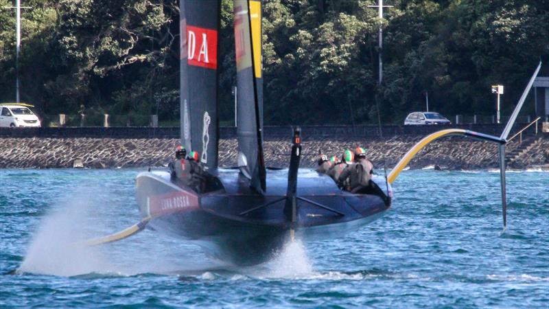 Bustle on Luna Rossa Prada Pirelli - November 2020- Waitemata Harbour - Auckland - 36th America's Cup - photo © Richard Gladwell / Sail-World.com