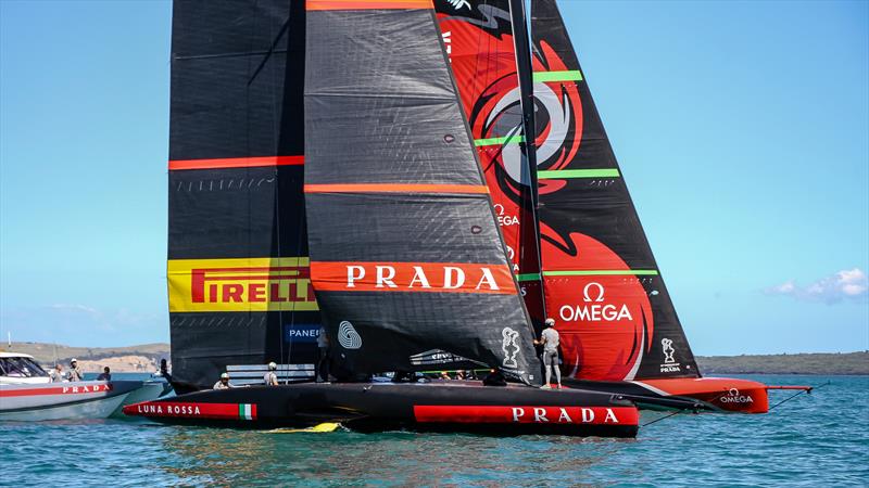 Luna Rossa and Emirates Team New Zealand - America's Cup World Series Practice - Waitemata Harbour - December 15, 2020 - 36th Americas Cup - photo © Richard Gladwell / Sail-World.com