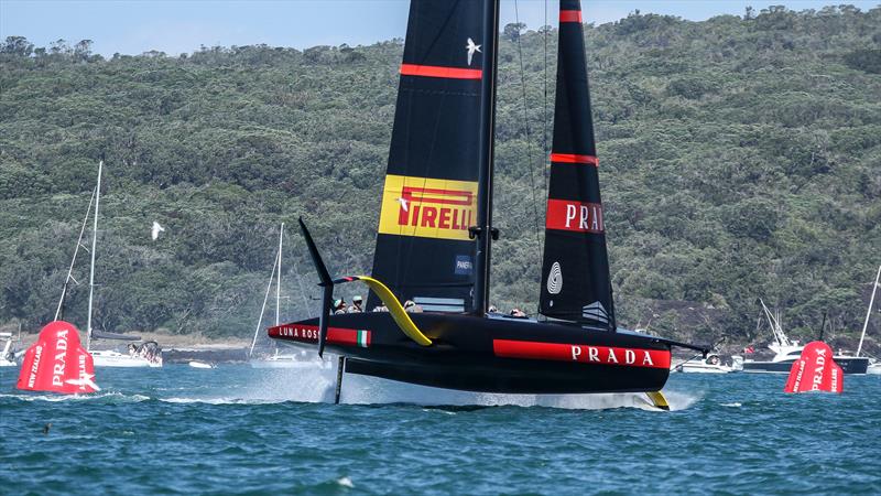 Luna Rossa - America's Cup World Series - Day 3 - Waitemata Harbour - December 19, 2020 - 36th Americas Cup presented by Prada photo copyright Richard Gladwell / Sail-World.com taken at Royal New Zealand Yacht Squadron and featuring the AC75 class