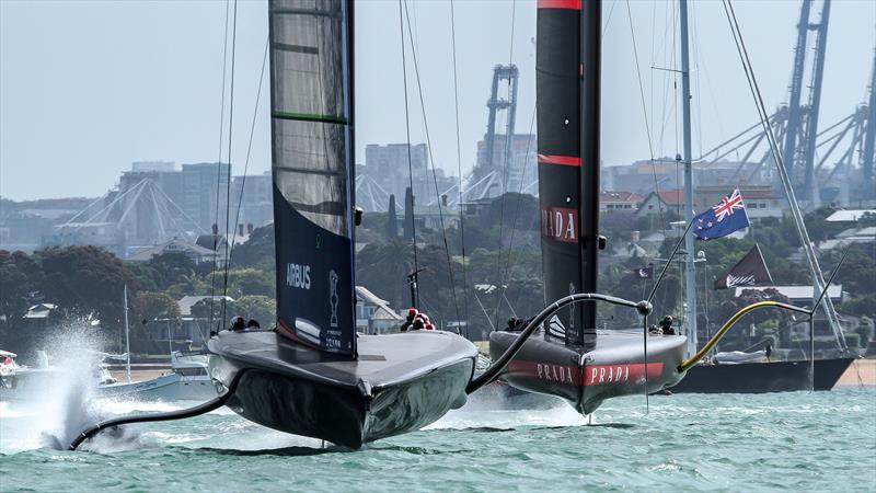 American Magic leads Luna Rossa - Waitemata Harbour - America's Cup World Series - December 18, 2020 - 36th America's Cup - photo © Richard Gladwell / Sail-World.com