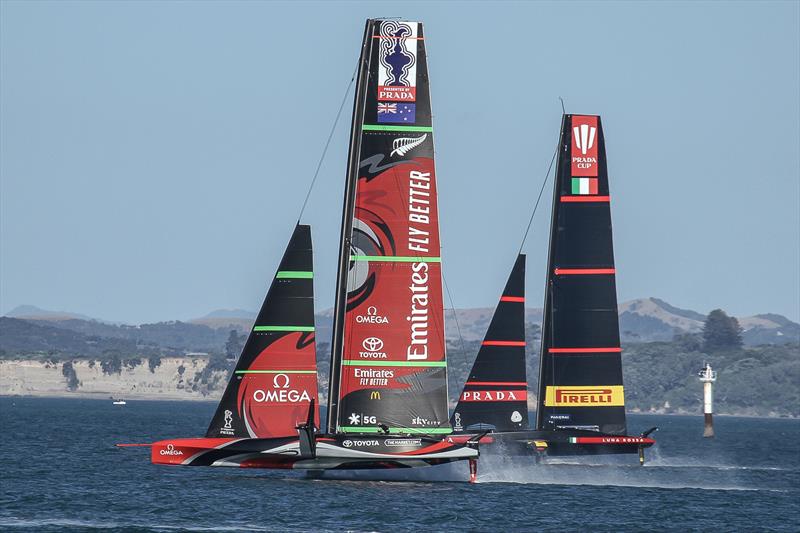 Luna Rossa have a brief line up against Emirates Team New Zealand - Waitemata Harbour - January 6, 2020 - 36th America's Cup - photo © Richard Gladwell / Sail-World.com