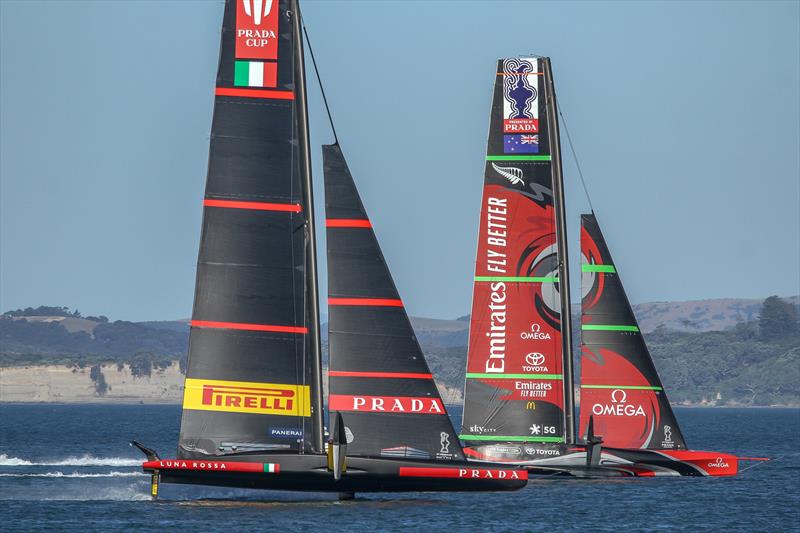 Luna Rossa have a brief line up against Emirates Team New Zealand - Waitemata Harbour - January 6, 2020 - 36th America's Cup - photo © Richard Gladwell / Sail-World.com