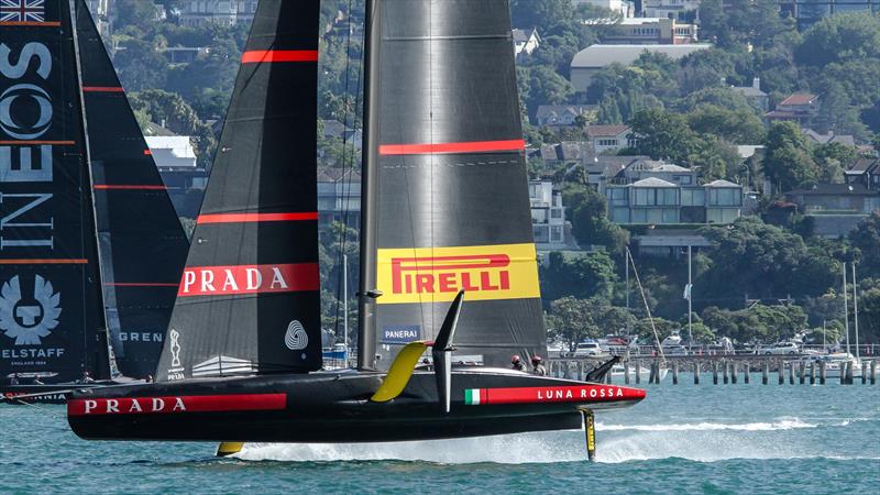 INEOS Team UK and Luna Rossa  - Waitemata Harbour - January 8, 2021 - 36th America's Cup - photo © Richard Gladwell / Sail-World.com