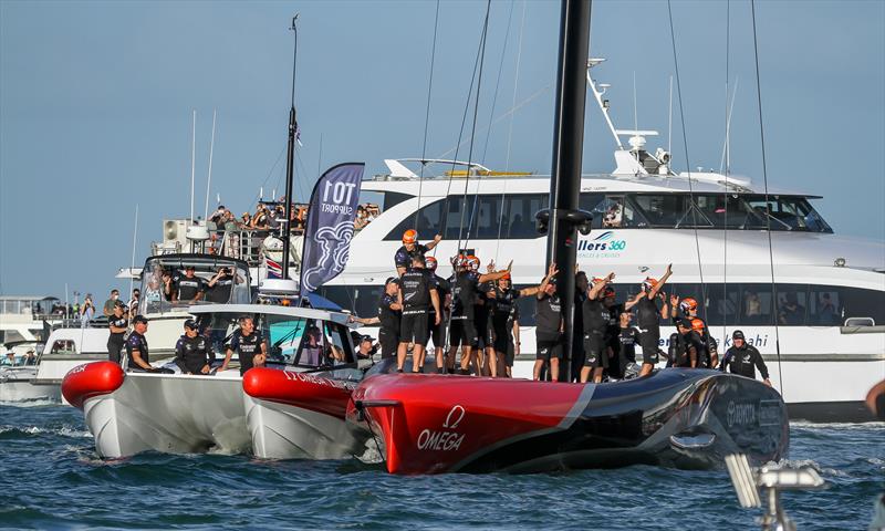 Emirates Team NZ acknowledge the fans on Princes Wharf - America's Cup - Day 7 - March 17, 2021 Course A photo copyright Richard Gladwell / Sail-World.com taken at Royal New Zealand Yacht Squadron and featuring the AC75 class