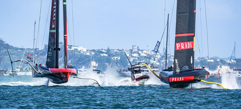 Emirates Team NZ and Luna Rossa start Race 10 - America's Cup - Day 7 - March 17, 2021, Course A photo copyright Richard Gladwell / Sail-World.com taken at Royal New Zealand Yacht Squadron and featuring the AC75 class