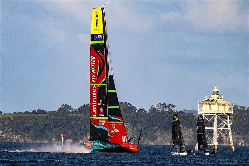 Sailing Into America's Cup History in Chicago - The New York Times