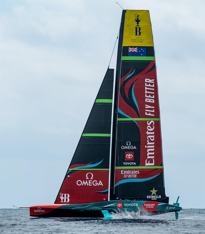 Forestay sag - Emirates Team New Zealand - AC75  - Day 26 - July 26, 2023 - Barcelona photo copyright Job Vermeulen / America's Cup taken at Royal New Zealand Yacht Squadron and featuring the AC75 class