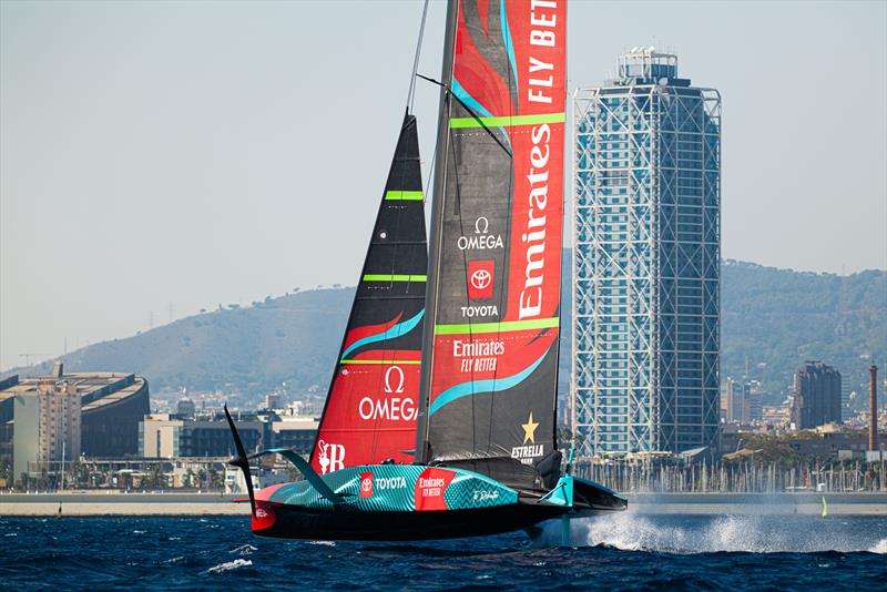 The Louis Vuitton Cup (Updated Edition): Yacht Racing and the Pursuit of  the America's Cup