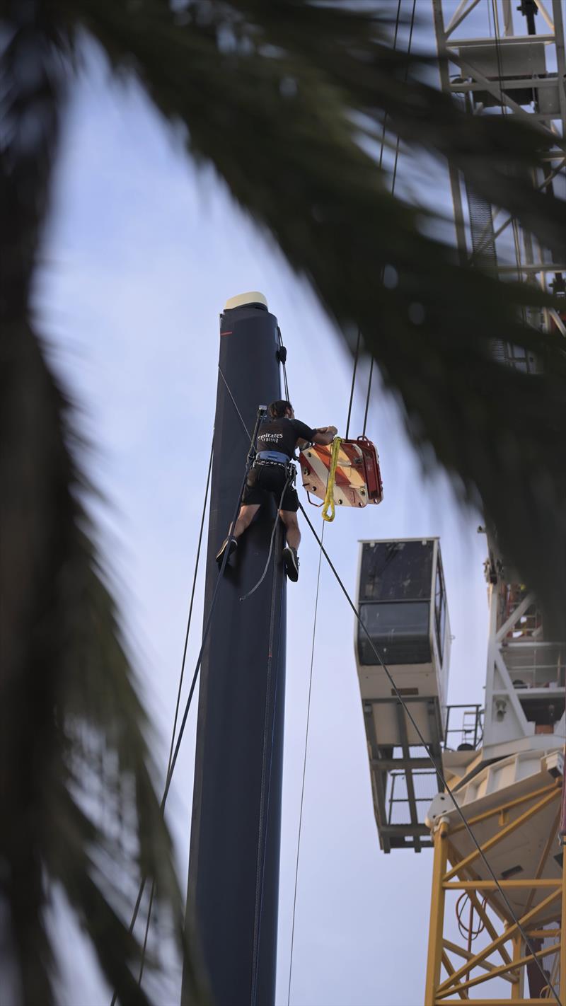 The emirates team new zealand ac75 is damaged when the crane fails as