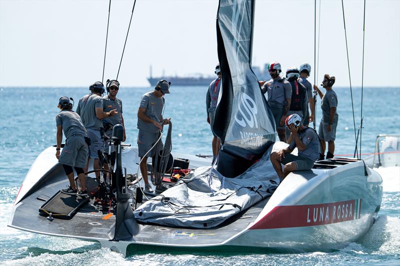 Luna Rossa Prada Pirelli on Louis Vuitton Cup Round Robin 1 Day 2 - photo © Ricardo Pinto / America's Cup