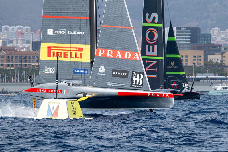 Luna Rossa Prada Pirelli vs. INEOS Britannia in Race 9 of the Louis Vuitton Cup Final on Race Day 6 - October 2, 2024  - photo © Ricardo Pinto / America's Cup