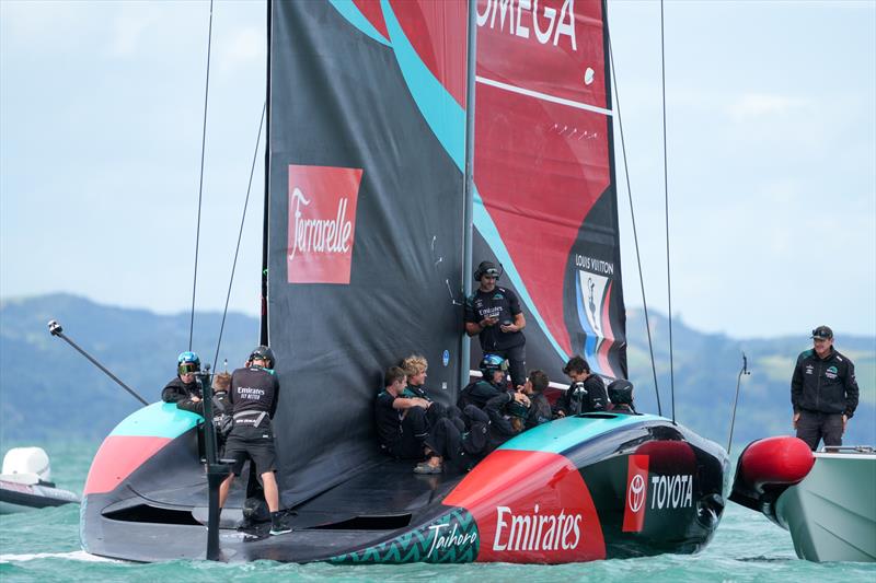 Mainsails connect cleanly with traveller - with closed leeches - Emirates Team New Zealand, Taihoro, AC75, Day 6 - March 24, 2026 - photo © Sam Thom / America's Cup Recon