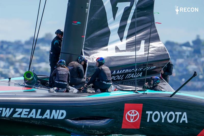 Mainsail hoist - Emirates Team New Zealand - October 7, 2026 - Auckland - photo © Sam Thom/America's Cup