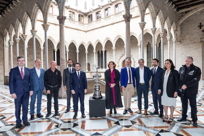   (L to R) Eduardo Torres, President of Tourisme de Barcelona. Angel Garcia, CEO, Barcelona & Partners. Grant Dalton. Roger Torrent, Minister of Business & Labour of the Government of Catalonia. Pere Aragonés, President of the Government of Catalonia. Ada - photo © Maria Munia