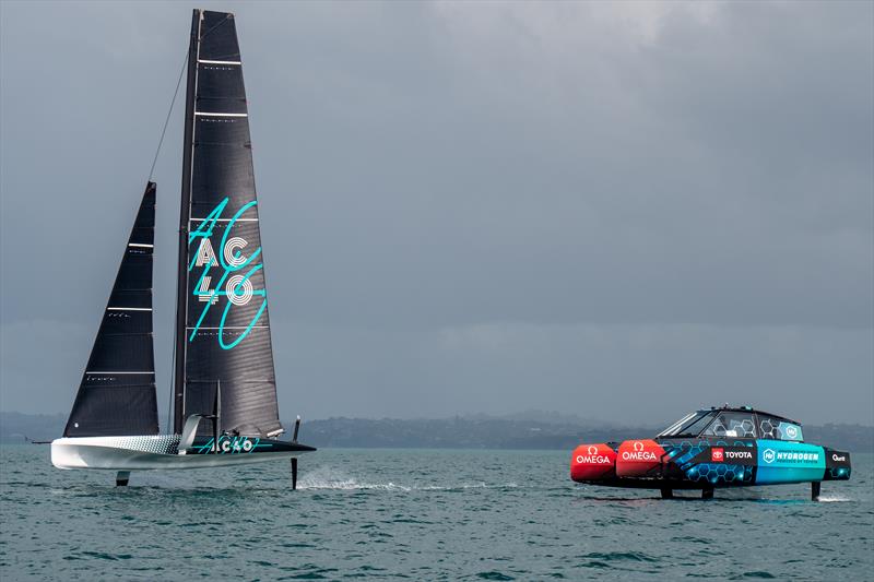 America's Cup: Emirates Team NZ sailing at 50kts - Video and on-board audio