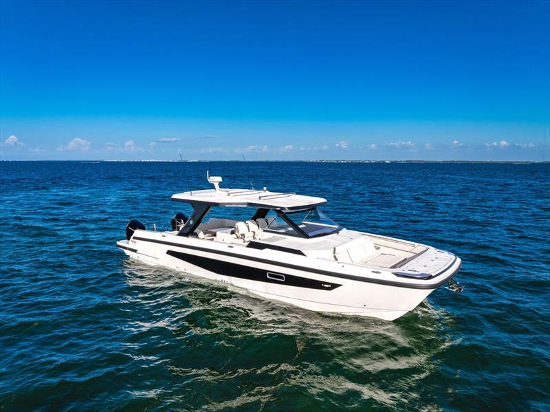 Aquila 45 Sport