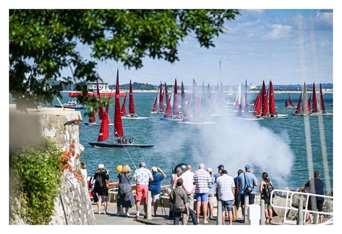 Start of today's Redwing race - Cowes Week 2022 photo copyright Martin Allen / CWL taken at Cowes Combined Clubs and featuring the Bembridge Redwing class