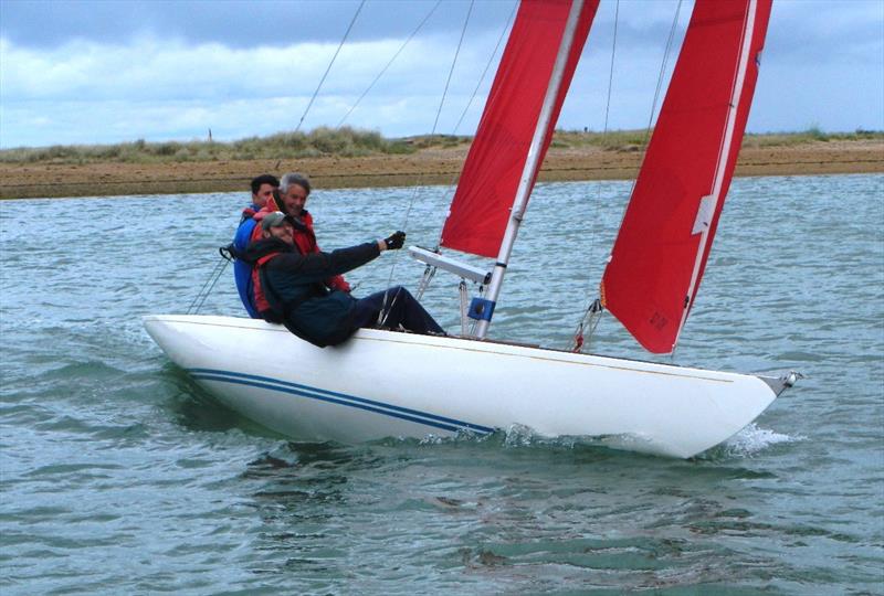 'Edwardian' Bembridge Harbour Trophy for Redwings - photo © Mike Samuelson