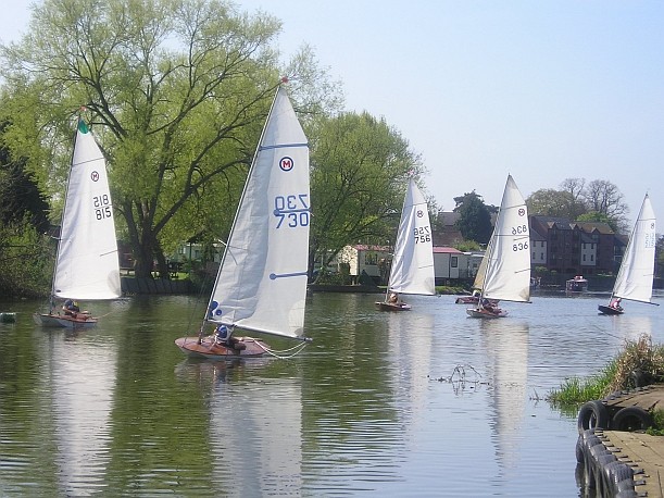 Very light winds for the British Moths at Evesham photo copyright Karen Honour taken at Evesham Sailing Club and featuring the British Moth class