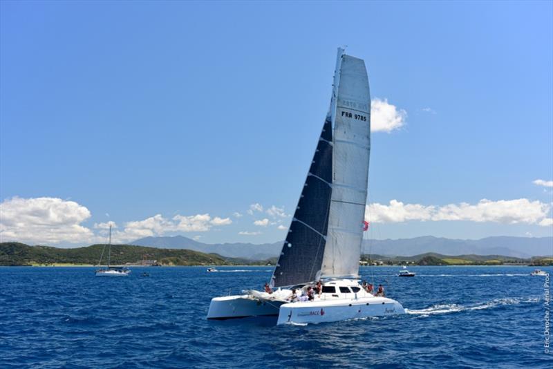 Groupama 16 start catamaran Birdies Furax2 photo copyright Eric Deroche taken at Cercle Nautique Calédonien and featuring the Catamaran class