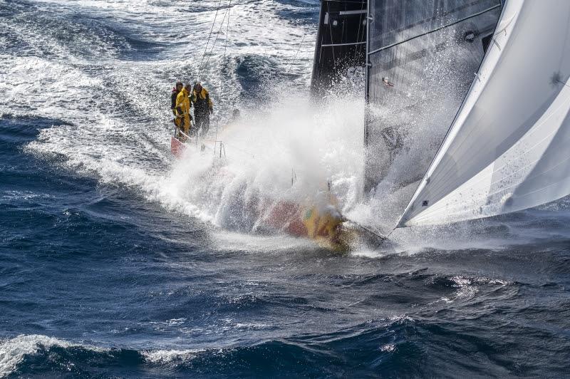 Made in Midi - Lumino and The Kikouyous, a Class 40 in challenging offshore conditions - photo © Carlo Borlenghi / Rolex