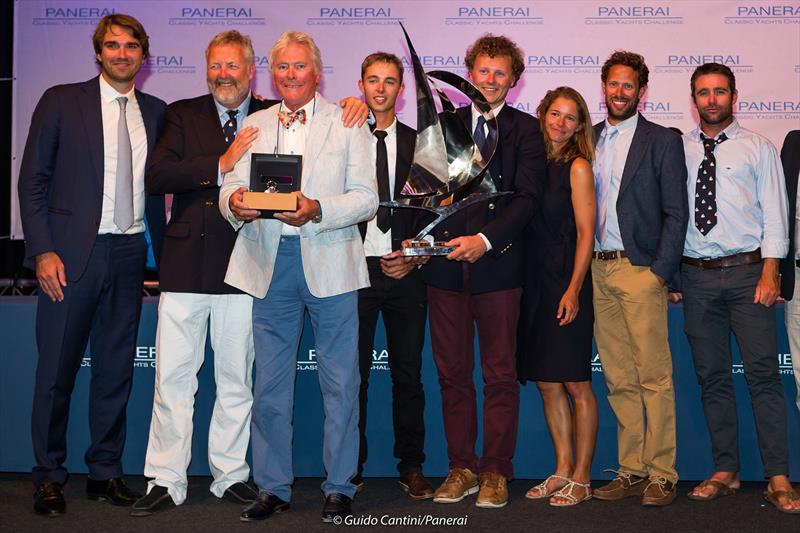 Panerai British Classic Week (l-r) Philippe de Saint Lager (Panerai), David Murrin (BCYC Commodore), Sean McMillan, Sam Penhaul Smith, James Oxley, Stefanie Bielowski, Owen Thomas, Laurie Read (Flight of Ufford crew) photo copyright Guido Cantini / seasee.com taken at British Classic Yacht Club and featuring the Classic Yachts class