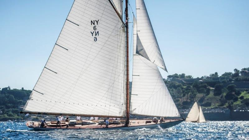 David against Goliat, Spartan to leward of Tilly XV apraoching the finishing line  photo copyright Jürg Kaufmann taken at Gstaad Yacht Club and featuring the Classic Yachts class