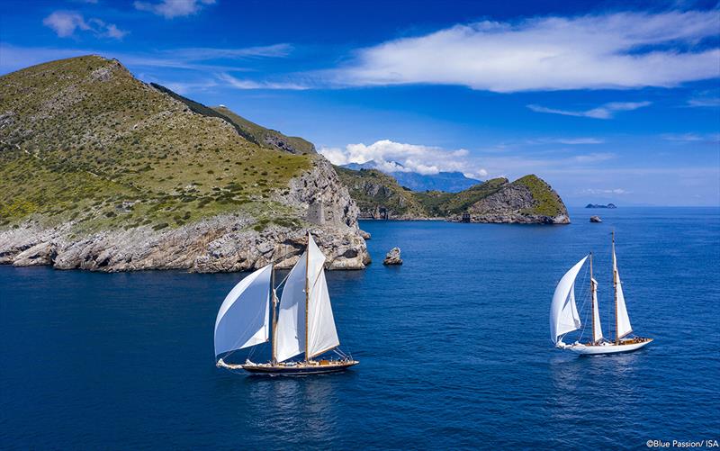 Mariette of 1915 leads Naema back into the Gulf of Naples photo copyright Blue Passion / ISA taken at Yacht Club Capri and featuring the Classic Yachts class