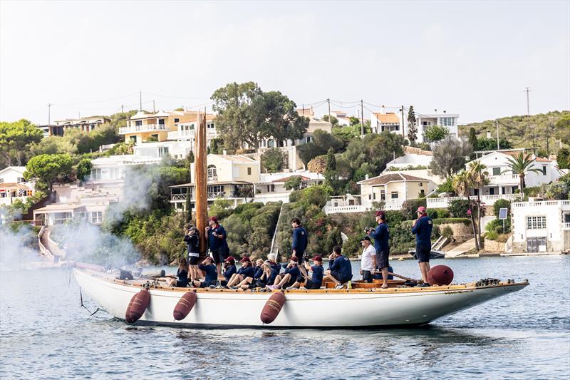 XXI Copa del Rey of Vintage Yachts of Vintage Yachts Day 2 - Tuiga dismasts after the intense storm that hit Menorca photo copyright SailingShots by María Muiña taken at Club Maritimo de Mahon and featuring the Classic Yachts class