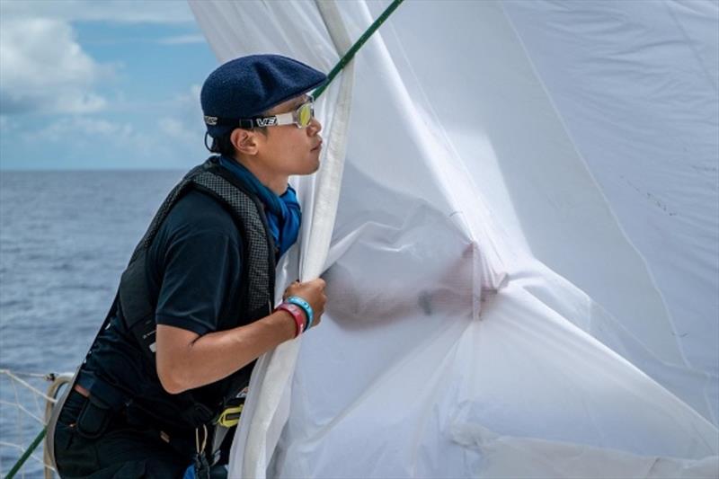 on board Imagine your Korea - The Clipper Race Leg 5 - Race 6, Day 5 - photo © Maeva Bardy