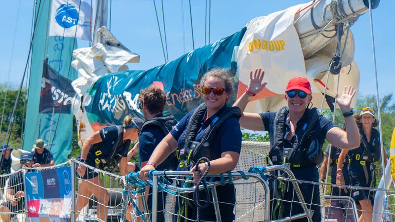 All smiles as Ha Long Bay, Viet Nam slipped lines - photo © Clipper Ventures