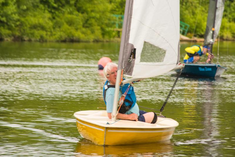 Border Counties midweek sailing at Chester Sailing and Canoe Club