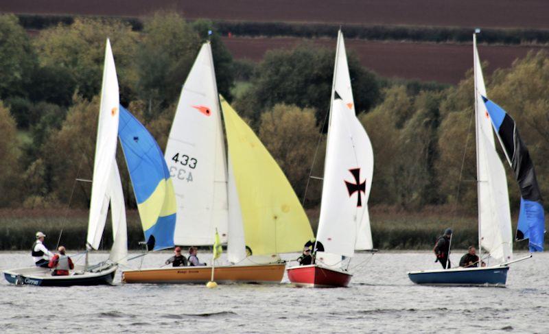 Comet Trio Inland Championship at Llangorse - photo © Robert Dangerfield