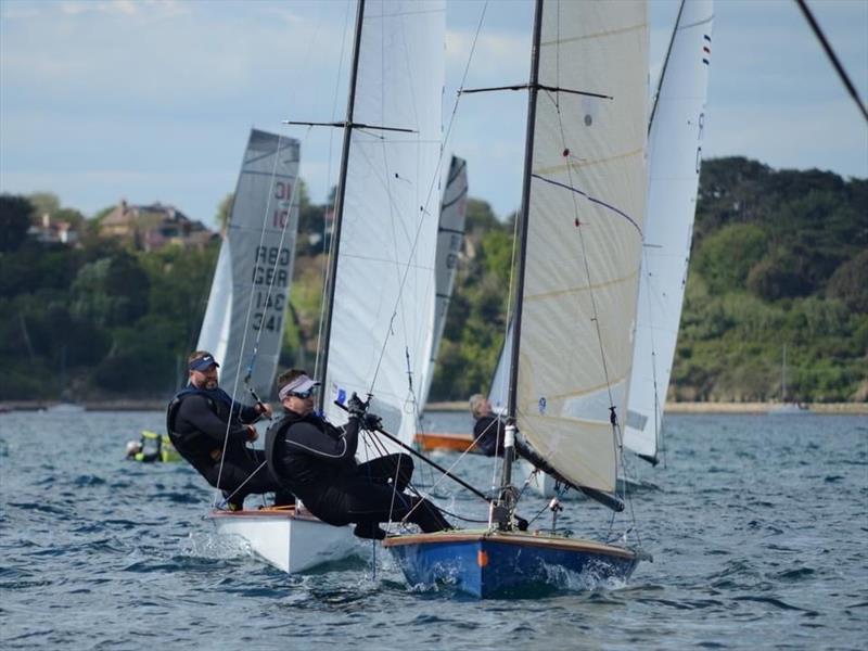 Allen Contender Travellers at Castle Cove - photo © Richard Bowers