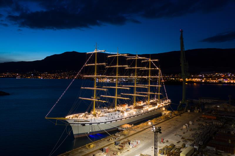 The Golden Horizon at night - photo © Tradewind Voyages