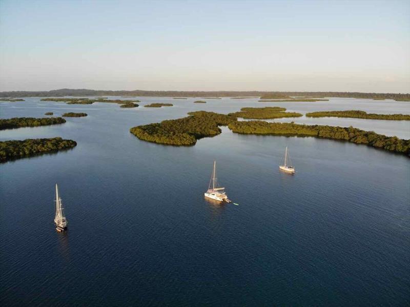 Maple at anchor in Bocas del Toro, Panama photo copyright Damien Privé, Manwë taken at  and featuring the Cruising Yacht class