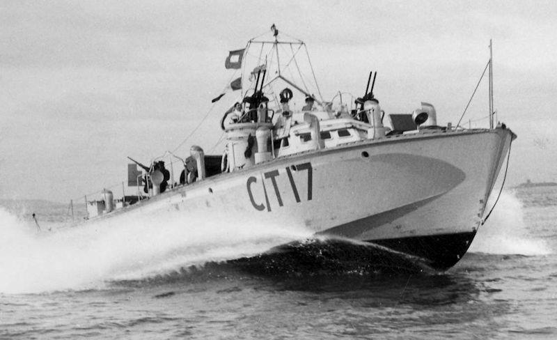 A Motor Gun Boat (MGB) working up to speed in the Solent - photo © Currey Family